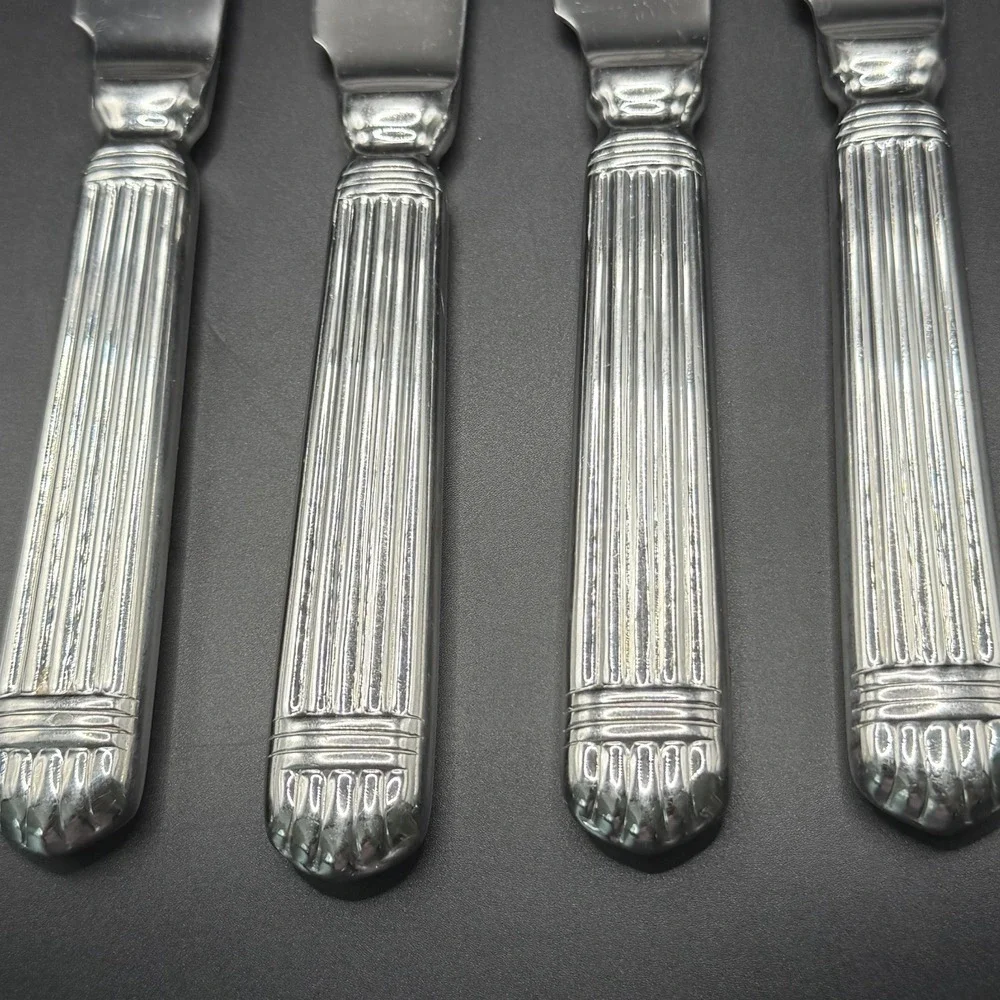 Wallace Silversmith Stainless Flatware Dinner Knives 18/10 Set/4